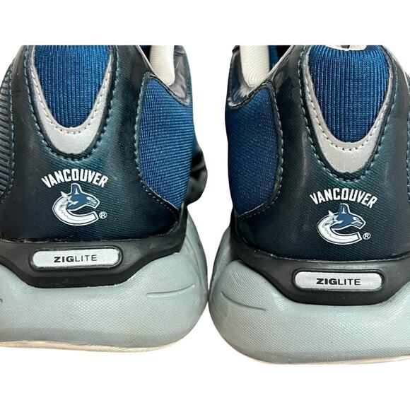 2012-13 Reebok Vancouver Canucks NHL Size 8 Zig Zag Dynamic Shoes Sneakers main image 8